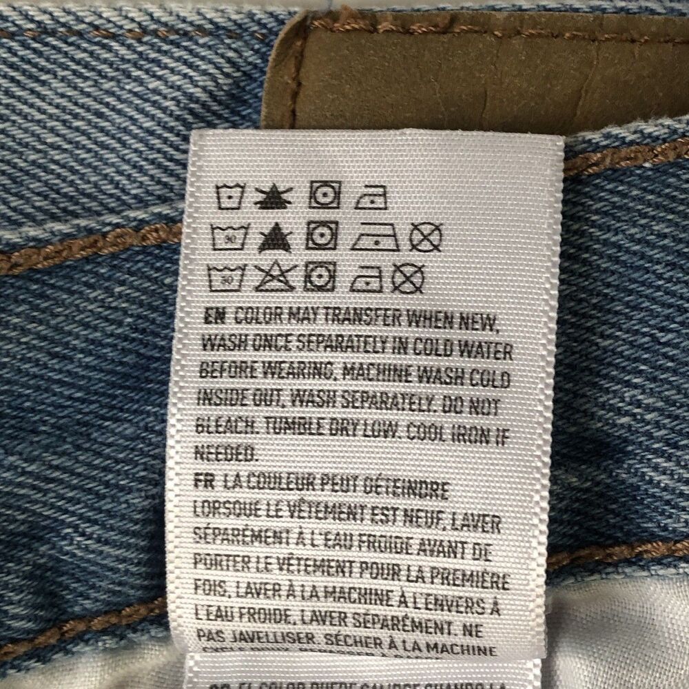 American Eagle Women’s Mom Jean Light  Blue Distressed Size 4 Short - Picture 13 of 16